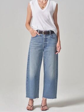 Citizens Of Humanity Ayla Barrel Leg Crop Raw Hem in Sodapop 27